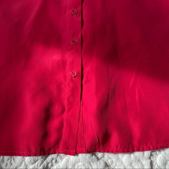 Hot pink light weight button down blouse - Picture 4 of 6